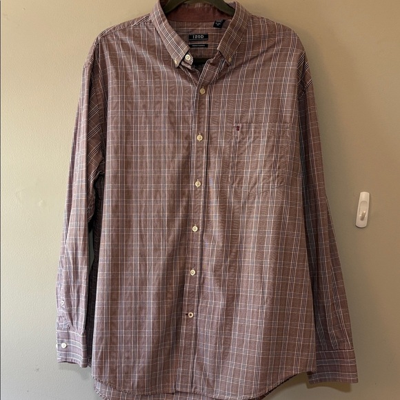 Izod Other - IZOD Men's Casual Maroon/Navy/white Checkered/plaid Shirt Size XL